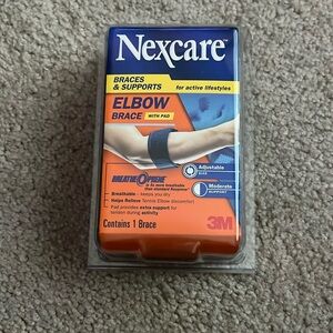 “Nexcare- Elbow Brace NWT”